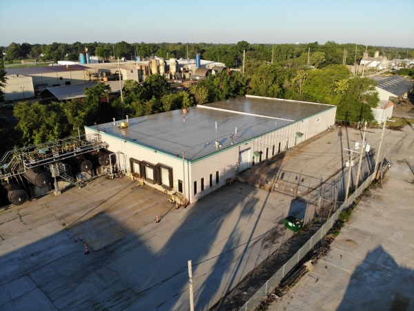 Listing Image #2 - Industrial for sale at 765 E Pythian Ave, Decatur IL 62526