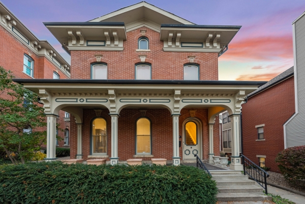 Listing Image #1 - Office for sale at 1070 Washington Street, Kansas City MO 64105