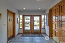 Listing Image #2 - Others for sale at 520 E Whidbey Avenue 205, Oak Harbor WA 98277