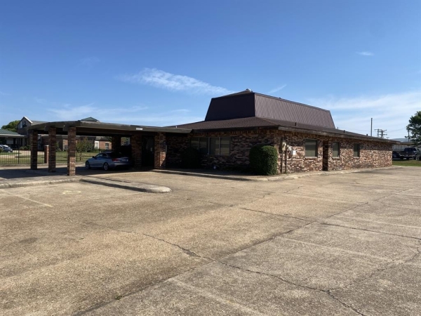 Listing Image #1 - Office for sale at 1518 Doctors Drive, Bossier City LA 71111
