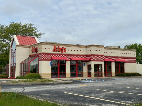 Listing Image #2 - Retail for sale at 3832 Eagle View Drive, Indianapolis IN 46254
