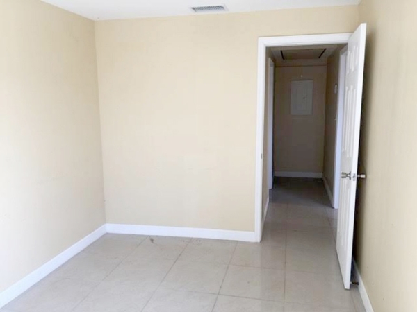 Listing Image #7 - Office for sale at 1800 SW 7th Ave, Pompano Beach FL 33060 Listing Image #7 - Office for sale at 1800 SW 7th Ave, Pompano Beach FL 33060