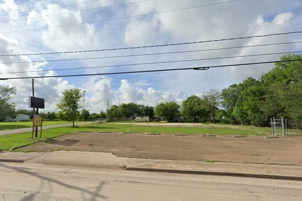 Listing Image #1 - Industrial for sale at 2209 SW Ben Jordan Street, Victoria TX 77901