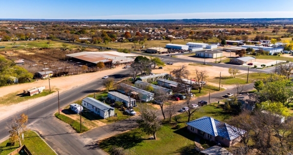 Listing Image #2 - Others for sale at 613 Mustang St, Fredericksburg TX 78624