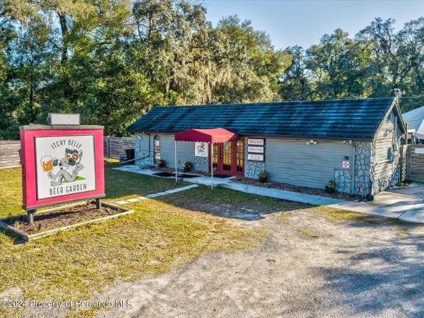 Listing Image #2 - Others for sale at 410 Broad Street, Masaryktown FL 34604