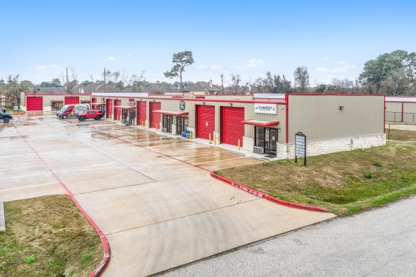 Listing Image #2 - Industrial for sale at 28215 Vallie St, Pinehurst TX 78362