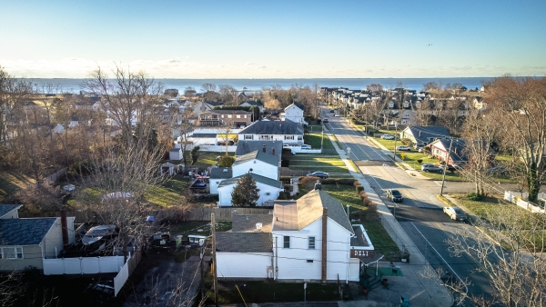 Listing Image #2 - Others for sale at 479 S.Ocean Ave, Patchogue NY 11772