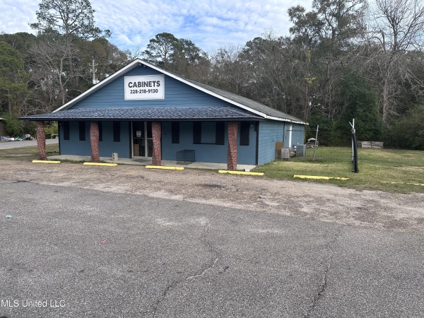Listing Image #1 - Retail for sale at 7500 Highway 613, Moss Point MS 39563