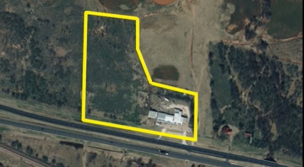 Listing Image #1 - Retail for sale at 3916 US-287, Henrietta TX 76365