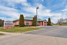Listing Image #2 - Others for sale at 4056 Glass Road Ne, Cedar Rapids IA 52402