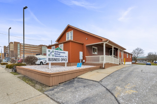 Listing Image #2 - Office for sale at 113 S East Avenue, Jackson MI 49201