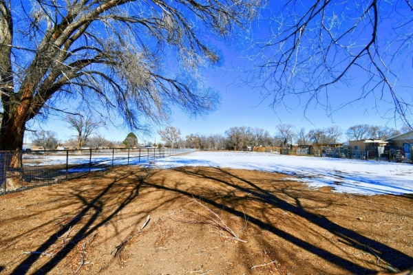 Listing Image #3 - Others for sale at 2437 Metzgar Road SW, Albuquerque NM 87105