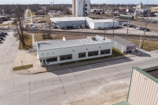 Listing Image #1 - Retail for sale at 120 E Coates St, Moberly MO 65270