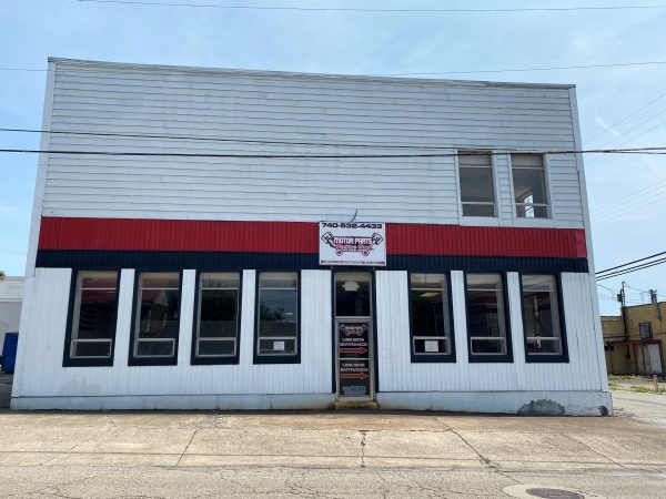 Listing Image #1 - Retail for sale at 322 Adams Street, Ironton KY 45638
