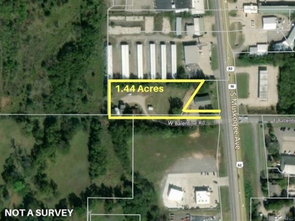 Listing Image #2 - Others for sale at 2626 S Muskogee Avenue, Tahlequah OK 74464