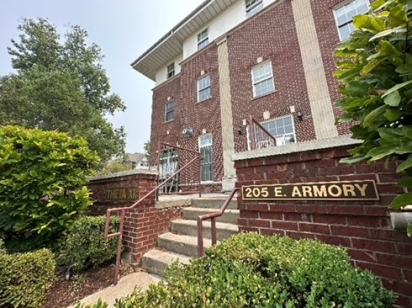 Listing Image #3 - Multi-family for sale at 205 E Armory Ave, Champaign IL 61820