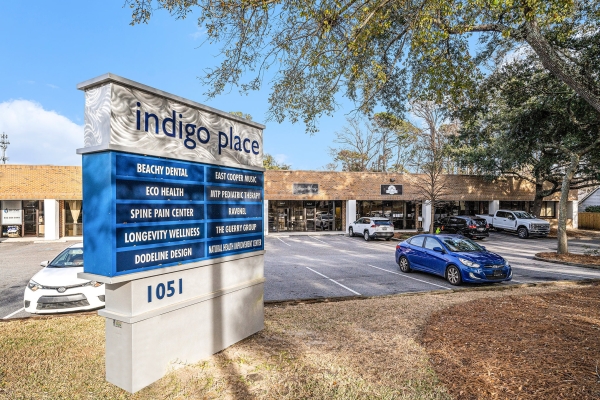 Listing Image #2 - Office for sale at 1051 Johnnie Dodds unit I, Mt Pleasant SC 29464