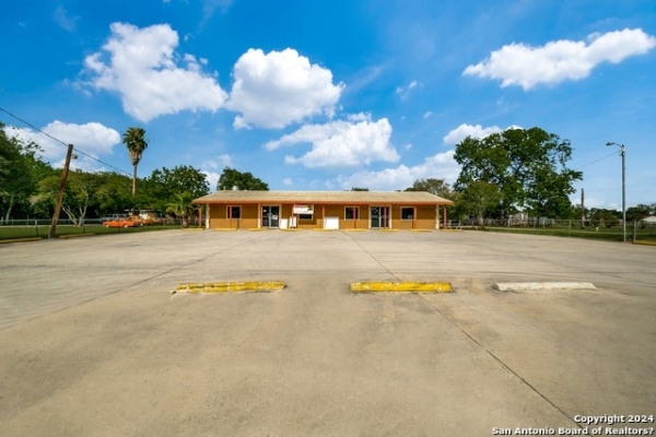 Listing Image #2 - Others for sale at 9756 SOUTHTON, San Antonio TX 78223