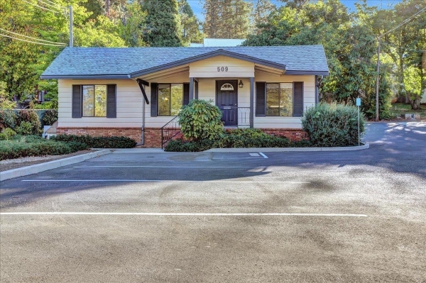 Listing Image #2 - Others for sale at 509 S Auburn Street, Grass Valley CA 95945
