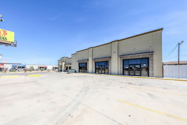 Listing Image #2 - Industrial for sale at 2507 Sanders Ave, Laredo TX 78040