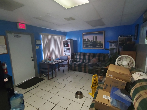 Listing Image #2 - Business for sale at 400 NE 27th Street, Pompano Beach FL 33064