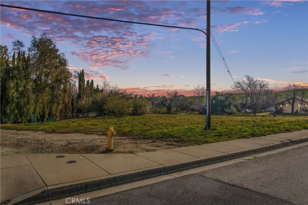 Listing Image #2 - Others for sale at 12915 14th Street, Yucaipa CA 92399