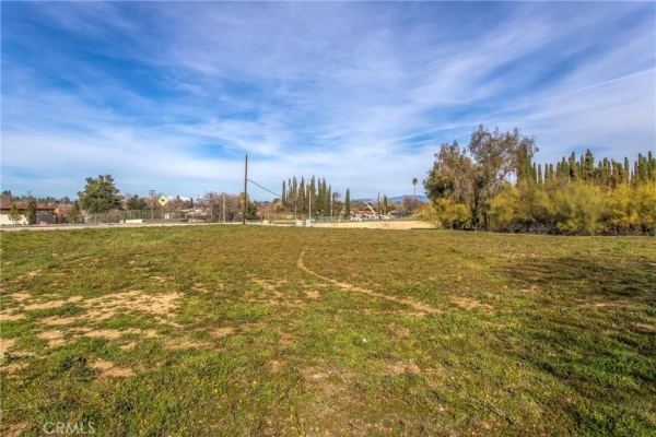 Listing Image #3 - Others for sale at 12915 14th Street, Yucaipa CA 92399