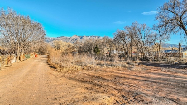 Listing Image #2 - Others for sale at 102 Railcar Road, Corrales NM 87048