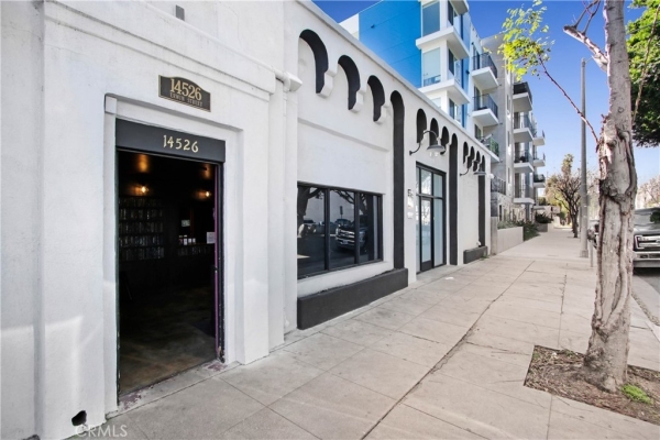 Listing Image #1 - Others for sale at 14526 Erwin Street, Van Nuys CA 91411