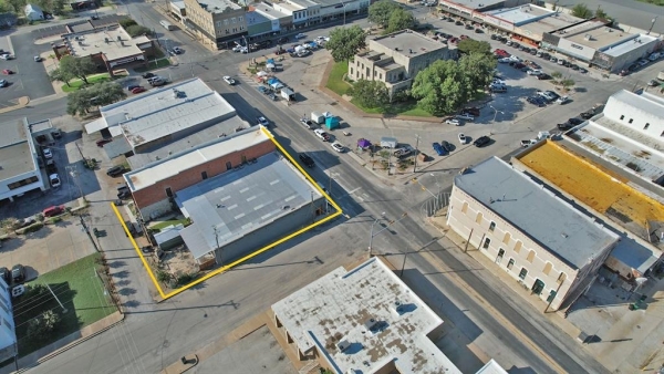 Listing Image #2 - Retail for sale at 124 & 120 N Austin Street, Comanche TX 76442