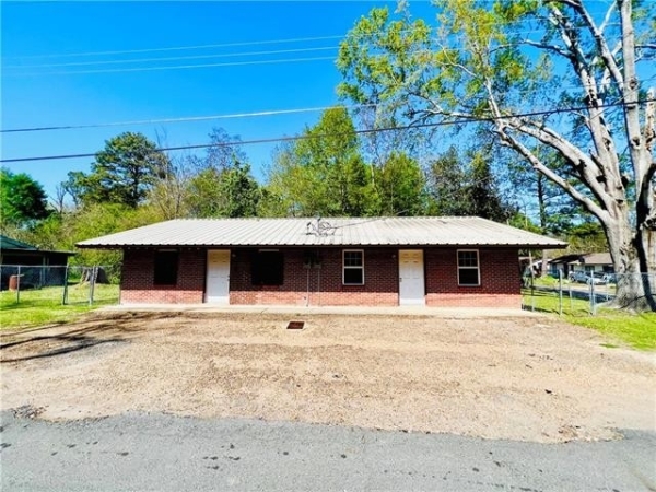 Listing Image #1 - Others for sale at 1202 FERGUSON Street, Winnsboro LA 71295