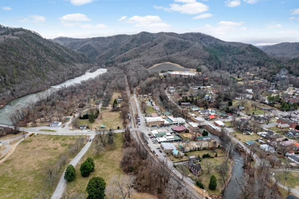 Listing Image #3 - Others for sale at 176 Bridge Street, Hot Springs NC 28743