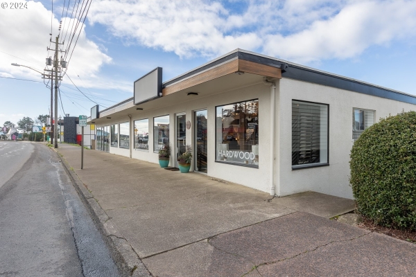 Listing Image #2 - Others for sale at 2125 NW HIGHWAY 101, Lincoln City OR 97367