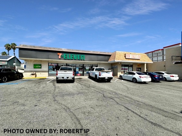 Listing Image #1 - Retail for sale at 2713 E Colorado Blvd,, Pasadena CA 91107