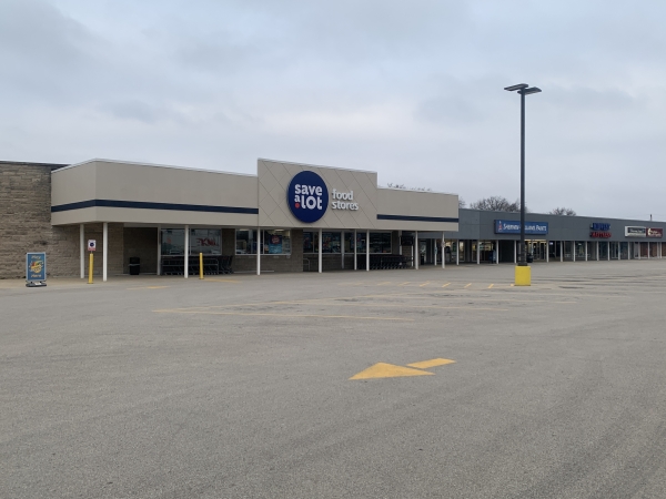 Listing Image #3 - Retail for sale at 101 N. Keller Dr, Effingham IL 62401