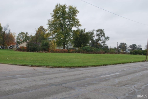 Listing Image #3 - Land for sale at 2011 W McGalliard Road, Muncie IN 47304