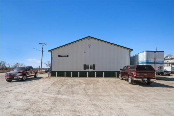 Listing Image #2 - Others for sale at 402 Railroad St, Norway IA 52318