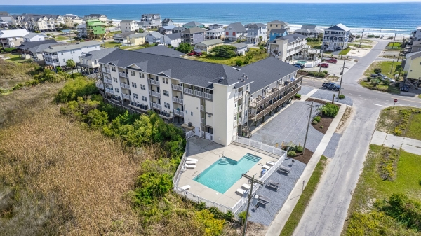 Listing Image #1 - Hotel for sale at 1502 N New River Dr, Surf City NC 28445