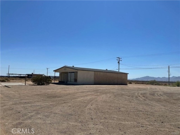 Listing Image #3 - Retail for sale at 38887 Yermo Road, Yermo CA 92398