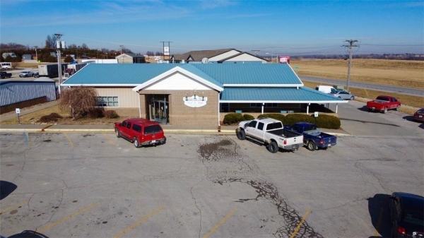 Listing Image #2 - Others for sale at 1843 E 28th Street, Trenton MO 64683