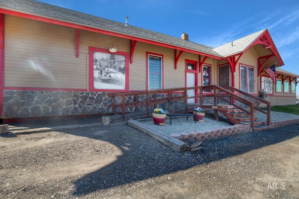 Listing Image #3 - Industrial for sale at 20079 Hwy 30, Buhl ID 83316