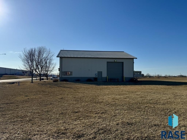 Listing Image #2 - Others for sale at 1710 Mindy St, Tea SD 57064
