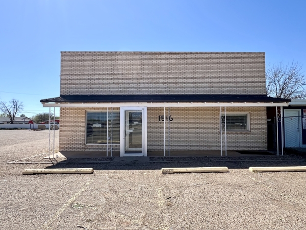 Listing Image #1 - Office for sale at 1516 Thornton, Clovis NM 88101