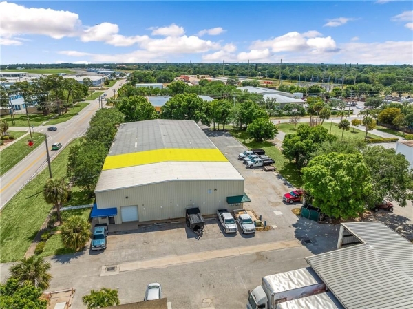 Listing Image #2 - Industrial for sale at 3215 Aviation Boulevard, Vero Beach FL 32960