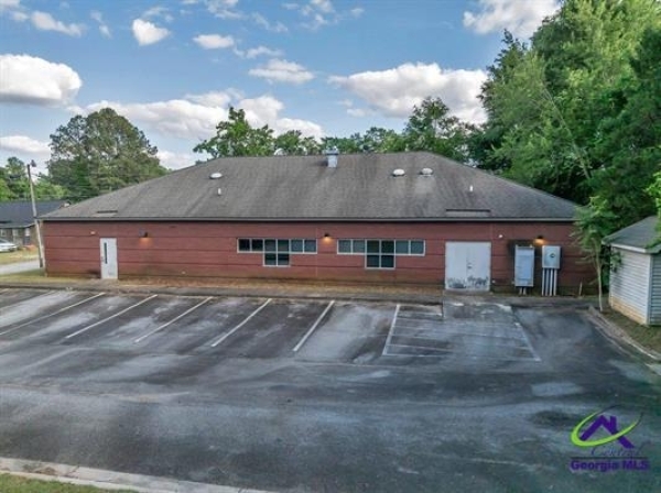 Listing Image #2 - Office for sale at 114 DeVaughn Avenue, Montezuma GA 31063