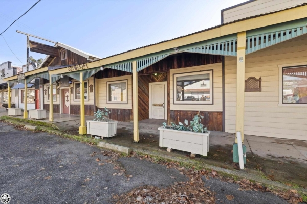 Listing Image #2 - Others for sale at 18379 Chestnut, Tuolumne CA 95379
