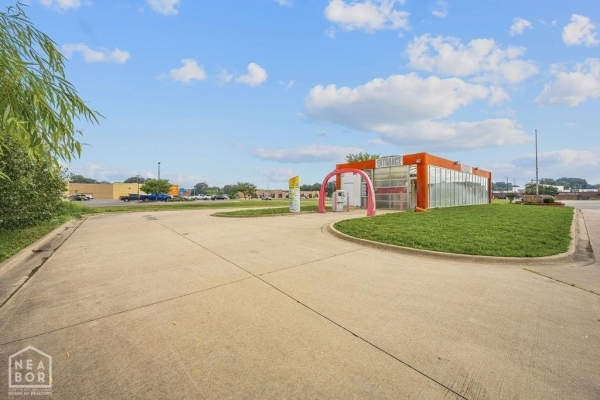 Listing Image #3 - Others for sale at 2823 Creek Drive, Jonesboro AR 72401