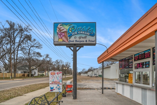 Listing Image #2 - Business for sale at 411 W Main Street, Hartford MI 49057