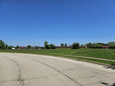 Retail property for sale in Cary, IL