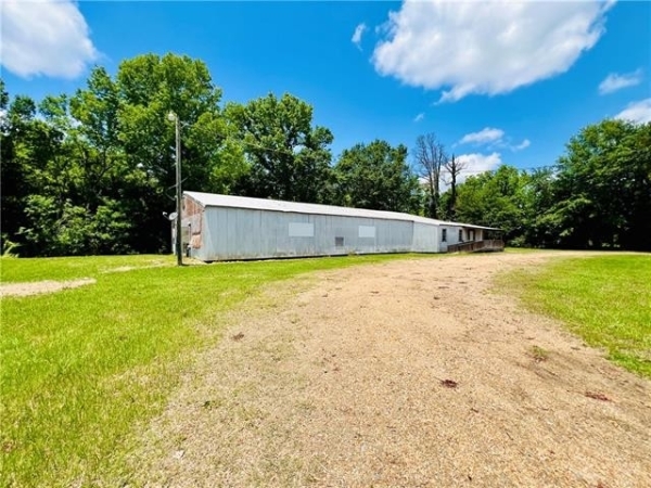 Listing Image #1 - Others for sale at 518 HIGHWAY 916 Highway, Sicily Island LA 71368